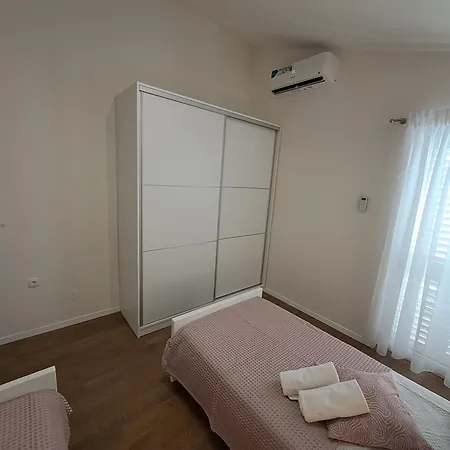 Spacious Floor With 3 Bdr & Balconies
