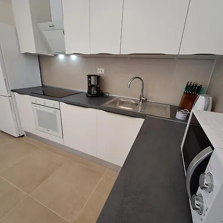 Luxury On Floor * بودْسْتغانا