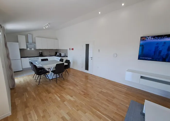 Luxury On Floor 아파트 *
